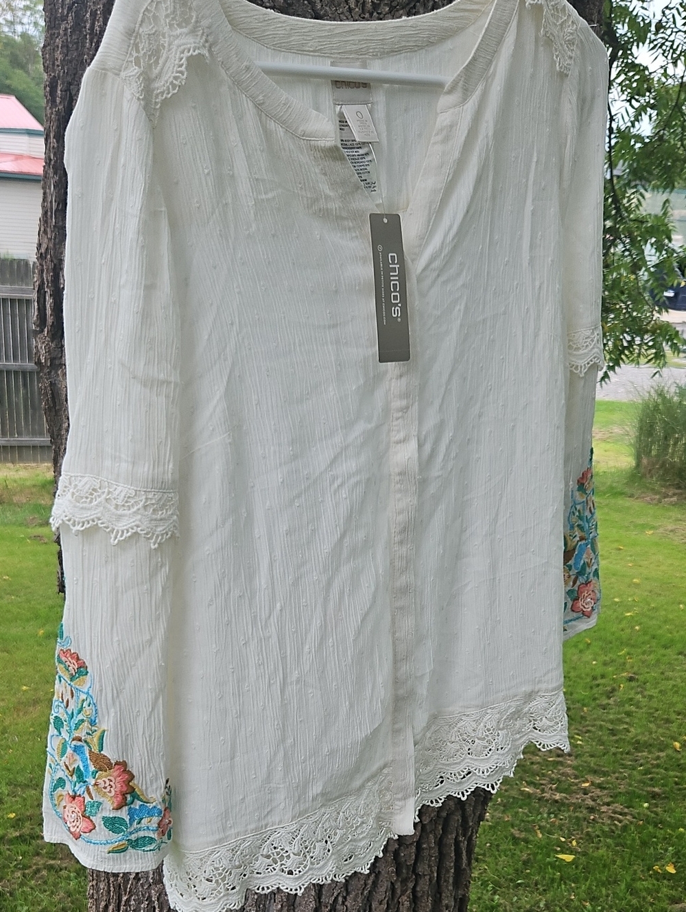 NWT! Chico's White Tunic with Floral Embroidered Sleeves, Size 0,  MSRP$100